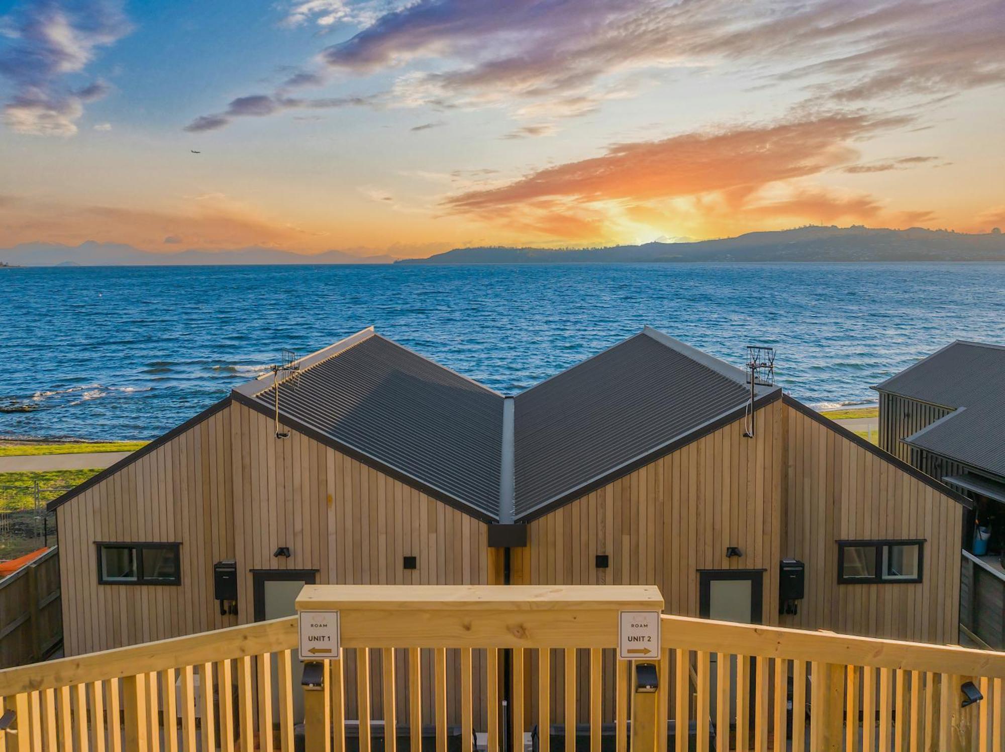 Brand New Lake Front Homes Spa Pool Taupo Eksteriør billede