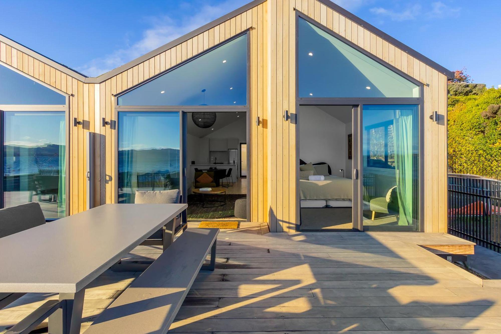 Brand New Lake Front Homes Spa Pool Taupo Eksteriør billede
